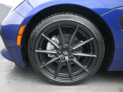 Used 2024 Toyota GR86 Premium RWD image 40