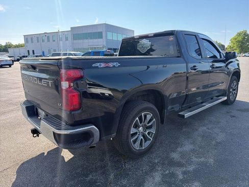 Used 2024 Chevrolet Silverado 1500 LT AWD/4WD image 3
