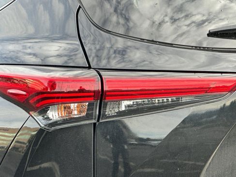 Used 2022 Toyota Highlander Limited image 49