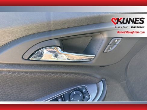 Used 2022 Chevrolet Malibu RS image 20