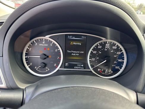 Used 2017 Nissan Sentra SV w/ Style Package image 13