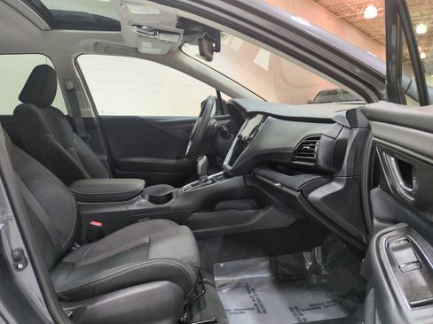 Certified 2025 Subaru Outback Premium w/ Popular Package #1A AWD/4WD image 9