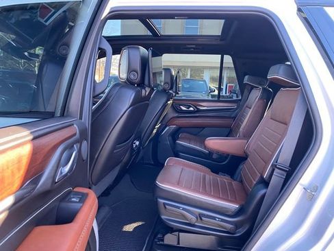 Used 2023 GMC Yukon Denali Ultimate image 28