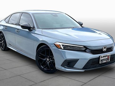 Used 2023 Honda Civic Sport image 3