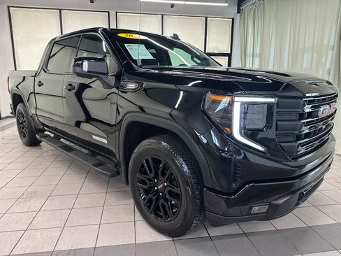 Used 2023 GMC Sierra 1500 Elevation w/ Elevation Premium Package AWD/4WD image 2