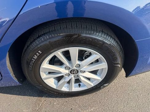 Used 2026 Toyota Camry LE FWD image 11