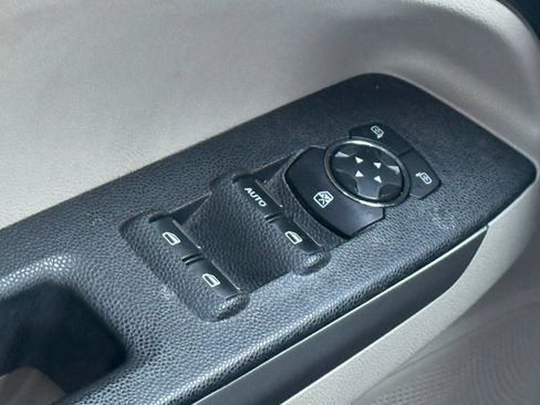 Used 2020 Ford EcoSport S AWD/4WD image 32