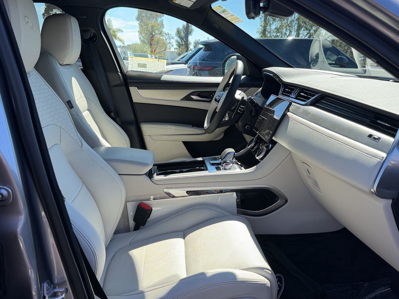 New 2026 Jaguar F-PACE R-Dynamic S AWD/4WD image 24