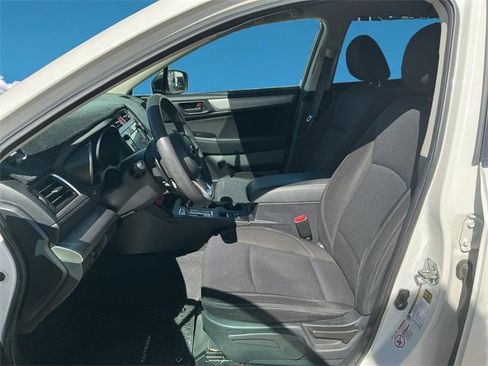 Used 2018 Subaru Outback 2.5i image 7