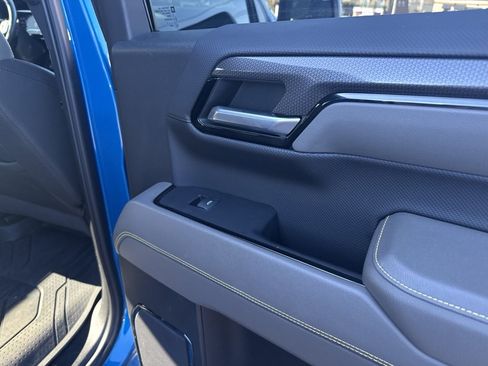 Used 2022 Chevrolet Silverado 1500 ZR2 image 35