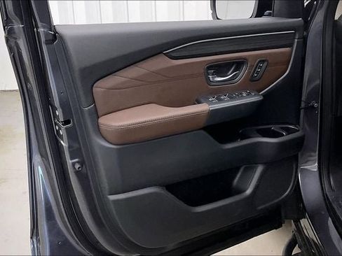 New 2026 Honda Pilot Touring image 11