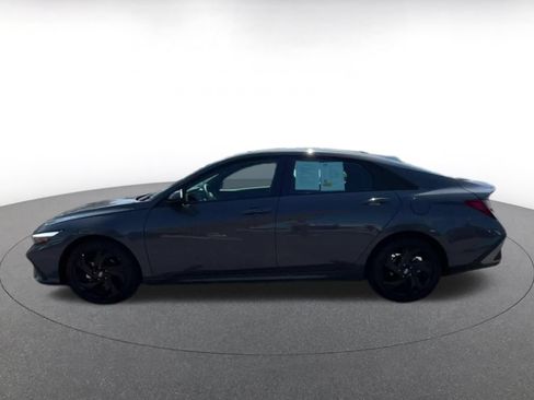 Used 2026 Hyundai Elantra Sport FWD image 9