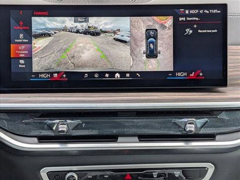 Used 2026 BMW X5 sDrive40i image 14