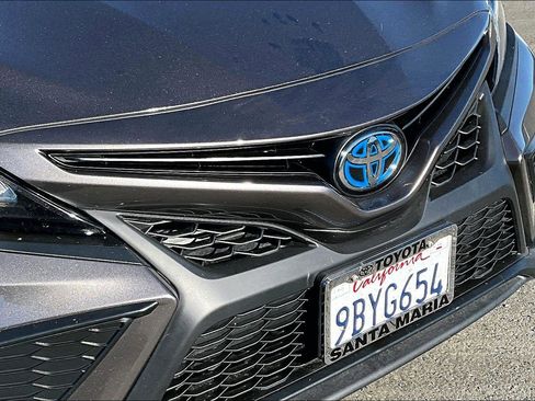 Used 2022 Toyota Camry SE image 27