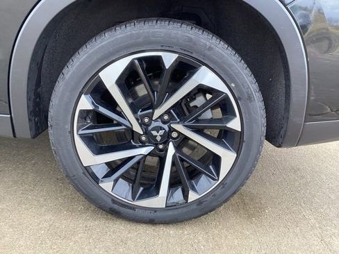 Used 2023 Mitsubishi Outlander SE image 7