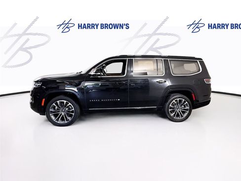 Used 2022 Jeep Grand Wagoneer Series III AWD/4WD image 31