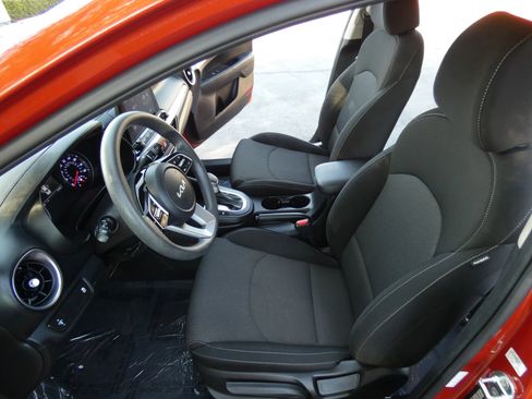 Used 2023 Kia Forte LXS image 51