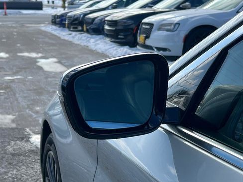 Used 2019 BMW 530i xDrive w/ Convenience Package image 23