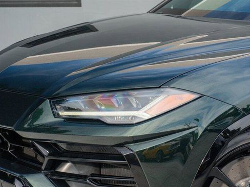 Used 2020 Lamborghini Urus image 23