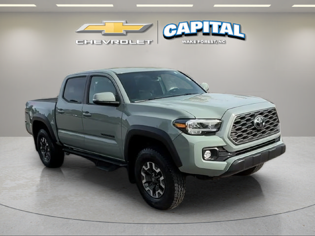 Used 2022 Toyota Tacoma TRD Off-Road w/ Technology Package AWD/4WD image 8