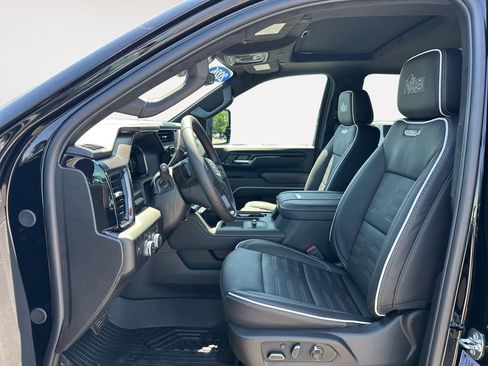 New 2026 GMC Sierra 2500 AT4X w/ AT4X AEV Edition AWD/4WD image 9