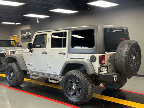 Used 2007 Jeep Wrangler Unlimited X image 4
