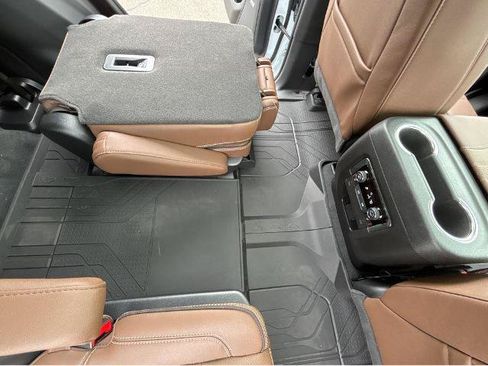 New 2026 Chevrolet Tahoe High Country AWD/4WD image 8