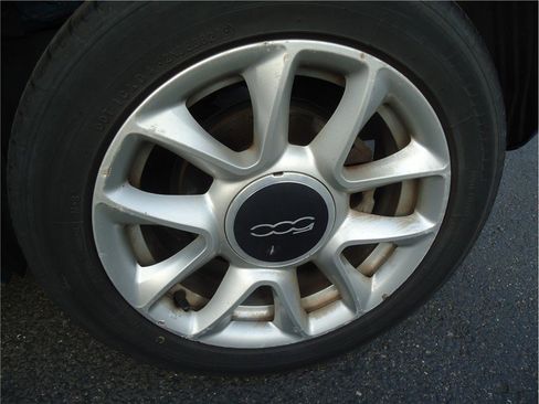 Used 2017 FIAT 500 Pop image 24