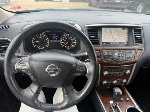 Used 2020 Nissan Pathfinder Platinum AWD/4WD image 8