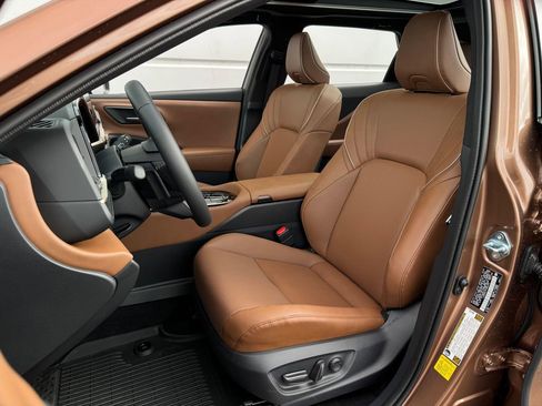 New 2026 Toyota Crown Signia AWD/4WD image 9