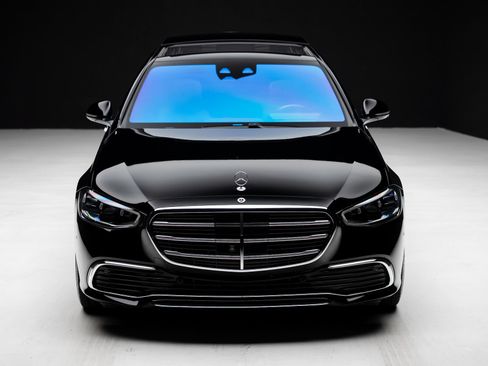 Used 2023 Mercedes-Benz S 580 4MATIC Sedan image 6