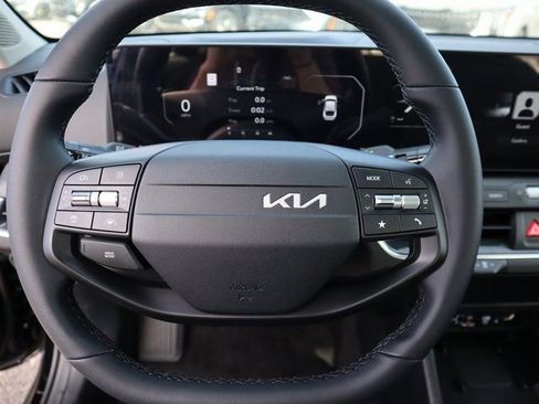 New 2025 Kia K4 EX image 27