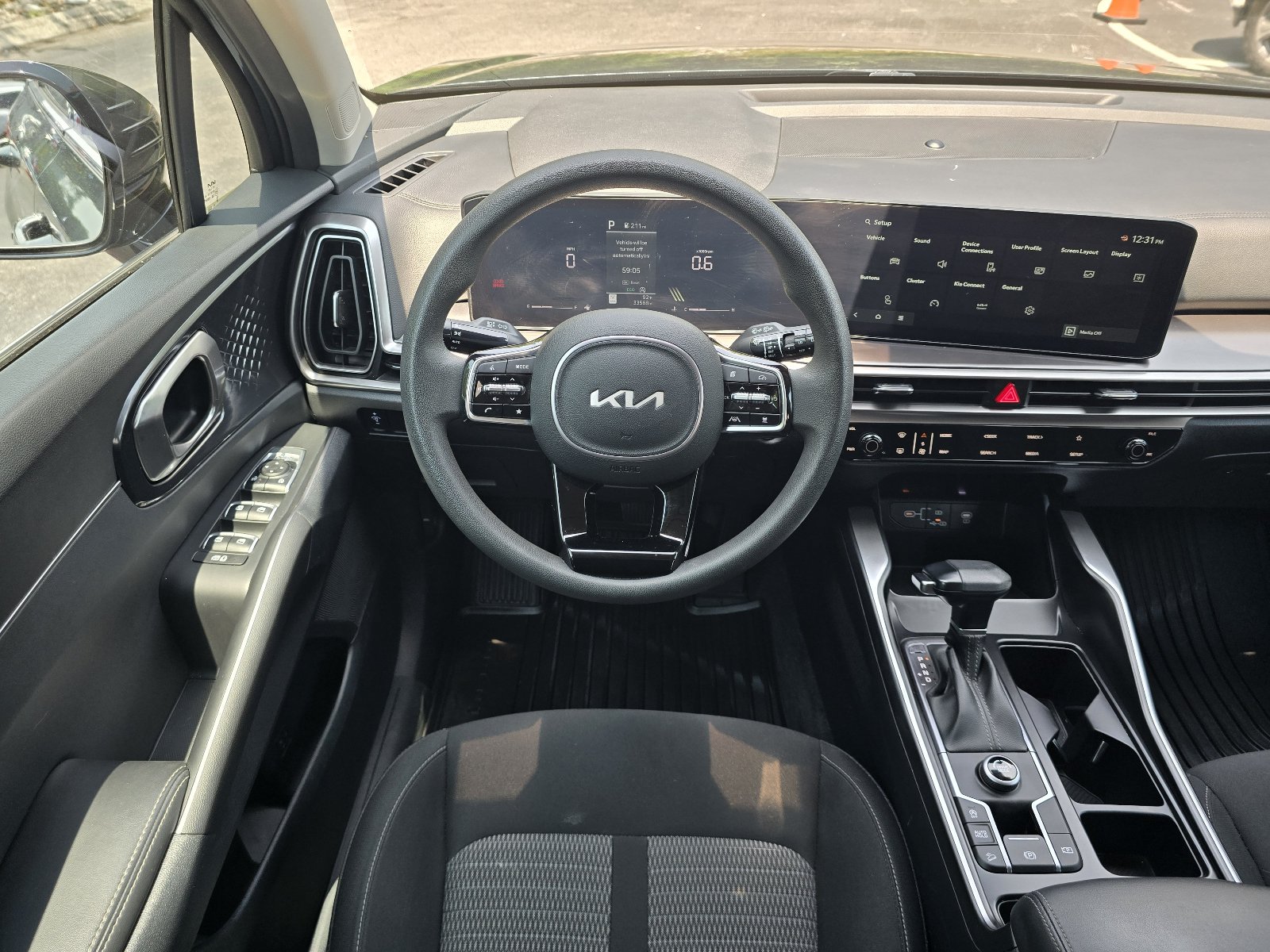 Used 2024 Kia Sorento 2WD LX image 13