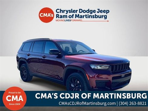 New 2025 Jeep Grand Cherokee L Laredo image 1