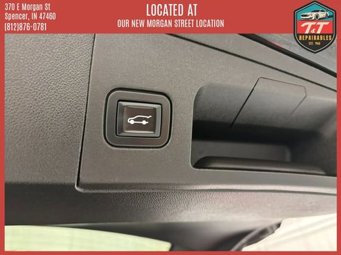 Used 2017 Cadillac XT5 Premium Luxury w/ LPO, Wheel Lock Package FWD image 35