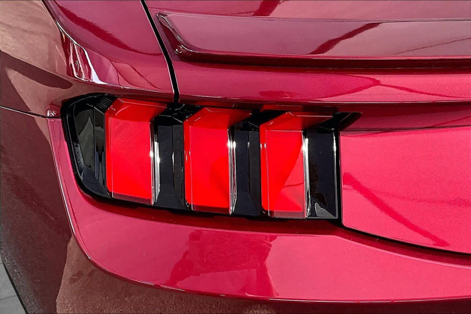 Used 2025 Ford Mustang Premium RWD image 28