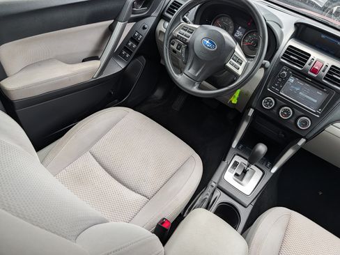 Used 2015 Subaru Forester 2.5i Premium AWD/4WD image 9