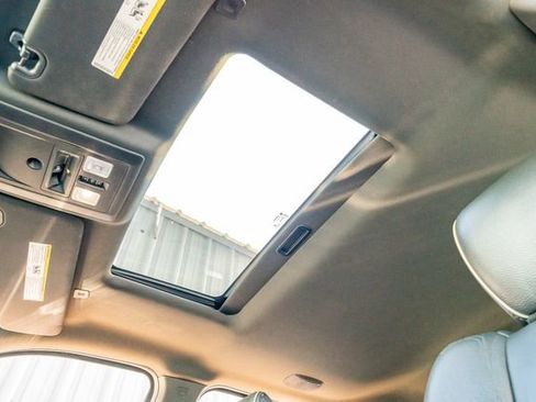 Used 2017 RAM 3500 Laramie Longhorn image 21