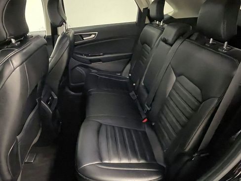 Used 2019 Ford Edge SEL w/ Equipment Group 201A AWD/4WD image 18