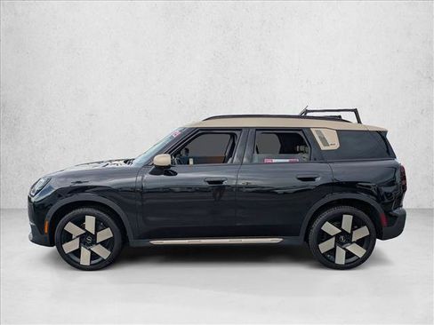 Used 2025 MINI Cooper Countryman S w/ Comfort Package Max AWD/4WD image 9