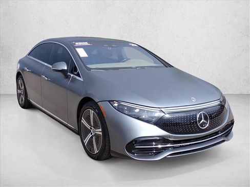 Used 2022 Mercedes-Benz EQS 580 4MATIC Sedan image 6