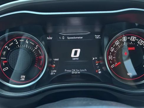 Used 2022 Dodge Challenger R/T Scat Pack RWD image 13