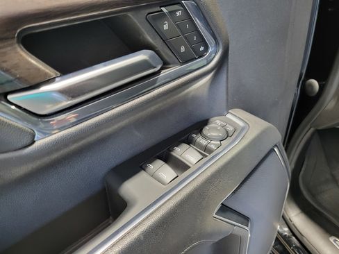 Certified 2024 Chevrolet Silverado 2500 LTZ image 35