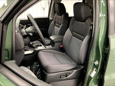 New 2026 Nissan Frontier SV w/ SV Convenience Package RWD image 10