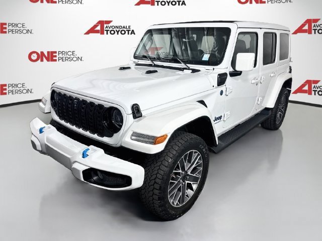 Used 2024 Jeep Wrangler High Altitude AWD/4WD image 3