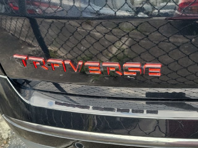 Used 2021 Chevrolet Traverse Premier w/ Redline Edition FWD image 4