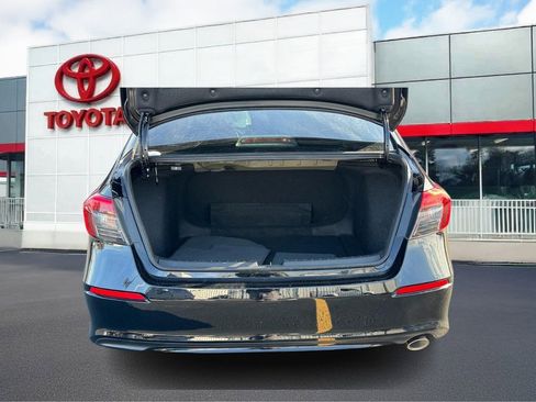 Used 2024 Honda Civic Sport image 9