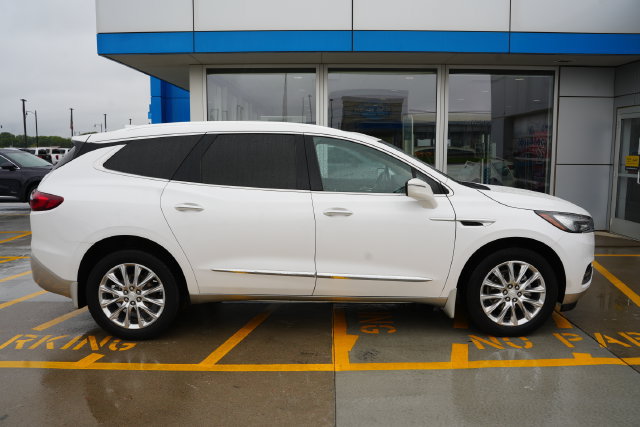 Used 2021 Buick Enclave Premium w/ Sun and Sites Package AWD/4WD image 35