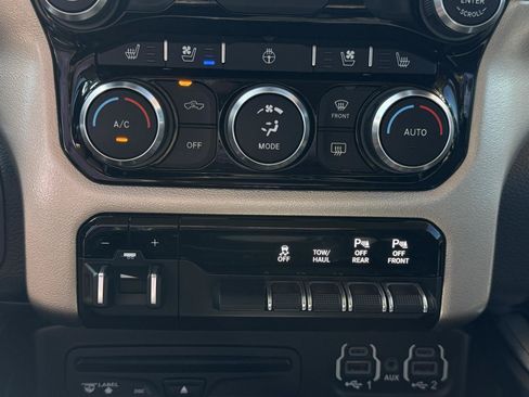 Used 2019 RAM 1500 Laramie AWD/4WD image 63