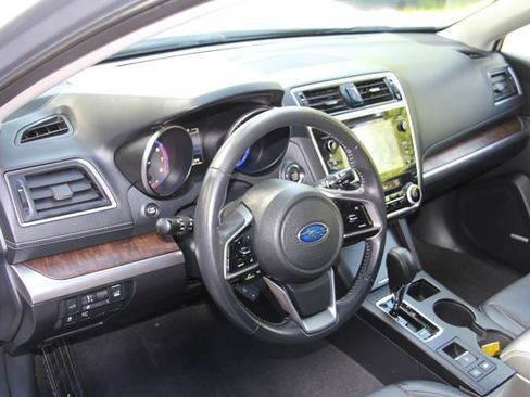 Used 2018 Subaru Outback 2.5i Limited AWD/4WD image 21